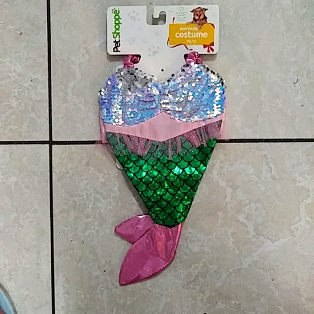 Brand New-Never Used Mermaid Dog Costume XS/S